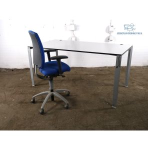 Ahrend | Bureau | Tweedehands | Zilvergrijs frame | BT353