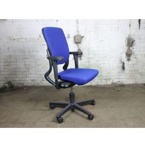 Ahrend 230 | Bureaustoel | Tweedehands | Blauw/ zwart | Schuifzitting | BS223
