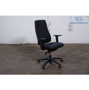 Interstuhl | Tweedehands | Bureaustoel | Zwart | 4D Armleggers | BS387