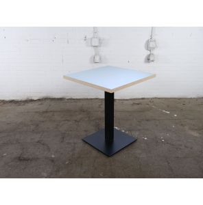 De Valk | Bijzettafeltje | Tweedehands | Mintgroen Multiplex blad | Zwart frame | OT287