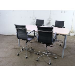 Vergadertafel | Tweedehands | Tonvormig Eiken blad | Zilvergrijs frame | VT265