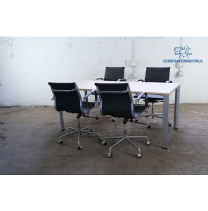 Ahrend | Vergadertafel | Tweedehands | Nieuw Ahorn blad | Zilvergrijs frame | VT312