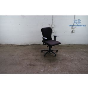  Bureaustoel | Gebruikt | Zwart gestoffeerd | Zwart onderstel | BS335