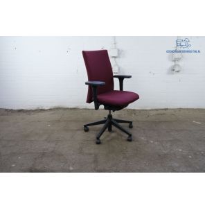 Comforto| Bureaustoel | Gebruikt | Bordeaux rood gestoffeerd | Zwart onderstel | BS348