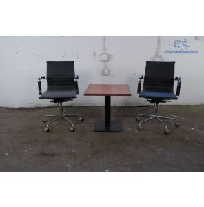 Kantinetafel / bijzettafel | Tweedehands | Kersen blad | Zwarte poot | OT295