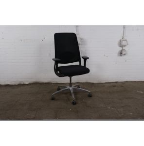 Drabert Entrada | Bureaustoel | Zwart gestofferd | Zwart frame | Schuifzitting | BS357