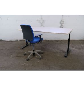 Voortman | Bureau | Tweedehands | Licht eiken blad | Zwart frame | 180x80 cm | BT465