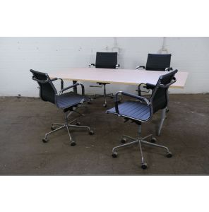 Wini | Vergadertafel | Tweedehands | Peren blad | Zilvergrijs frame | VT292