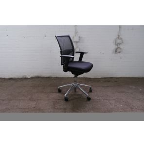 Gispen | Bureaustoel | Tweedehands | Zwart | Meshrug | 4D armleuningen | Chromen onderstel | BS362