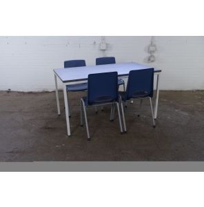 De Valk | Kantinetafel | Jong gebruikt | Logan eiken blad | Wit frame | KT292