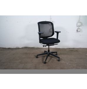 Giroflex 434 | Bureaustoel | Tweedehands | Zwart gestofferd | Zwart frame | BS368