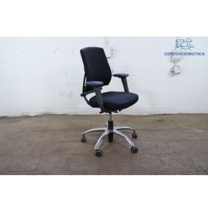 BMA Axia Profit | Bureaustoel | Tweedehands | Zwart gestofferd | Gepolijst aluminium frame | BS372