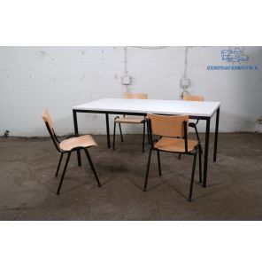 De Valk | Kantinetafel | Zo goed als nieuw! | Wit blad | Zwart frame | KT302