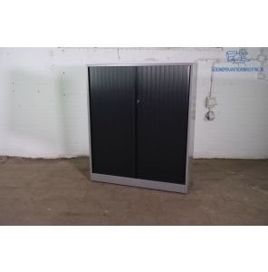 Ahrend | Roldeurkast | Tweedehands | Zilvergrijs/ Antraciet | Grijs topblad | 2 legborden | MK295