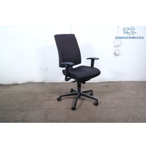 Beta | Bureaustoel | Tweedehands | Zwart gestoffeerd | 3D armleuningen | BS380