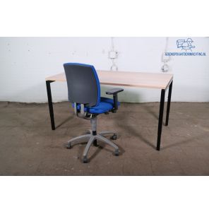 Assenburg | Bureau | Tweedehands | Licht eiken blad | Zwart frame | BT480