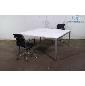 Voortman | Bureau / duo | Tweedehands | Wit blad | Zilvergrijs frame | 160x165 cm | BT482