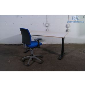 Bureau | Tweedehands | Ahorn blad | Zwart frame | BT484