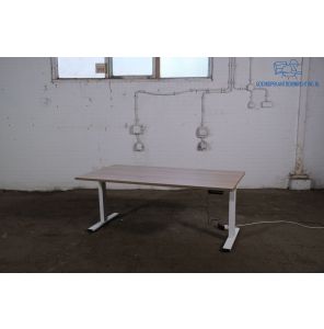 NIEUW | Rest partij | Zit-sta bureau | Elektrisch verstelbaar | Robson eiken blad | Wit frame | BT472-WR