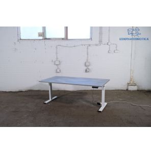 Nieuw | Rest partij | Zit-sta bureau | Elektrisch verstelbaar | Betonlook blad | Wit frame | BT472-WBl
