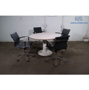 Vergadertafel | Tweedehands | Robson eiken blad | Witte trompetvoet | VT325