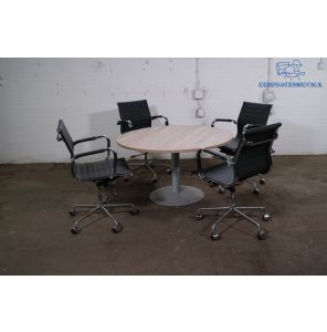 Vergadertafel | Tweedehands | Robson eiken blad | Grijze plateautvoet | VT326