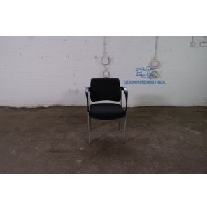 Tweedehands | Vergaderstoel | Zwart gestoffeerd | Grijs frame | VS381