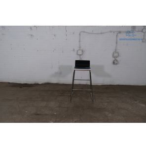 Tweedehands barkruk zwart chroom met voetsteun 74x36x35