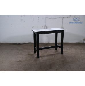 Tweedehands kantinetafel hout zwart 126x70 cm met voetbalk