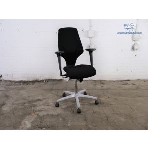Giroflex 64 | Bureaustoel | Jong gebruikt | 4D armleggers | BS193