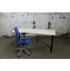 Bureau | Tweedehands | Zwart frame | Ahorn blad | BT25
