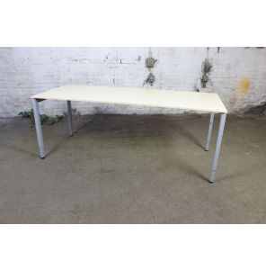 Drentea | Bureau | Tweedehands | Grijs frame | Licht eiken blad | BT53