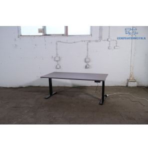 NIEUW | Rest partij | Zit-sta bureau | Elektrisch verstelbaar | Logan blad | Zwart frame | BT472-ZL