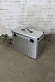 ALUMAXX 45119 Pilotenkoffer BETHA, pilotenkoffer van glad aluminium, documentenkoffer van aluminium, aktetas met cijferslot, koffer 47 cm, zakelijke koffer voor 17 notebooks, zilver, 47 x 38 x 20 cm