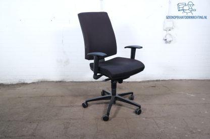 Beta | Bureaustoel | Tweedehands | Zwart gestoffeerd | 3D armleuningen | BS380