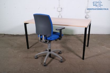 Assenburg | Bureau | Tweedehands | Licht eiken blad | Zwart frame | BT480