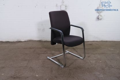 ALL-TEC | Tweedehands | Vergaderstoel | Zwart gestoffeerd | Zilvergrijs sledeframe | VS374