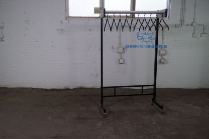 Kapstok/ Garderobe | Tweedehands | Zwart | Verrijdbaar | 10 kleding hangers | KI272