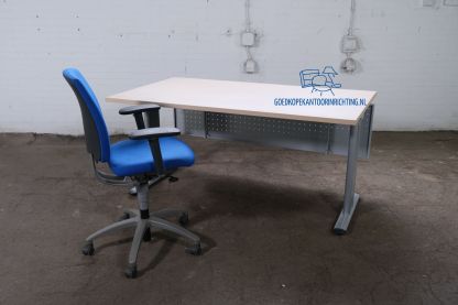 Bureau | Tweedehands | Licht eieken blad | Grijs frame | BT502