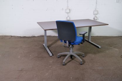 Tweedehands | Bureau | Noten hout blad | Grijs farme | BT504