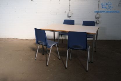 Tweedehands Kantinetafel Ahorn 140x80 cm Zilvergrijs Frame