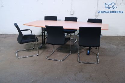 Tweedehands Tonvormige Vergadertafel Verstelbaar Kersen 240x120 cm