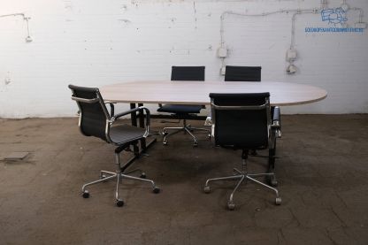 Tweedehands Ovale Vergadertafel Robson Eiken 240x120 Zwart Frame