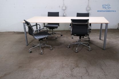 Tweedehands Vergadertafel 220x100 Ahorn Grijs Frame Robuust