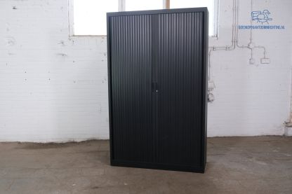 Tweedehands Roldeurkast 195x120x45 Zwart 4 Legborden