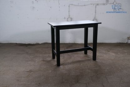 Tweedehands kantinetafel hout zwart 126x70 cm met voetbalk