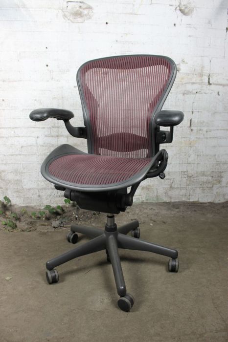 Tweedehands herman miller aeron sales